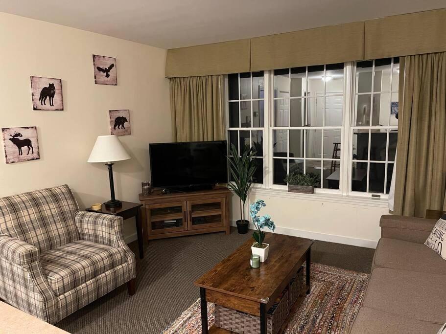Deluxe Ski On Off 1Br Suite Sleeps 4 On Jiminy Mtn Hancock Exterior photo