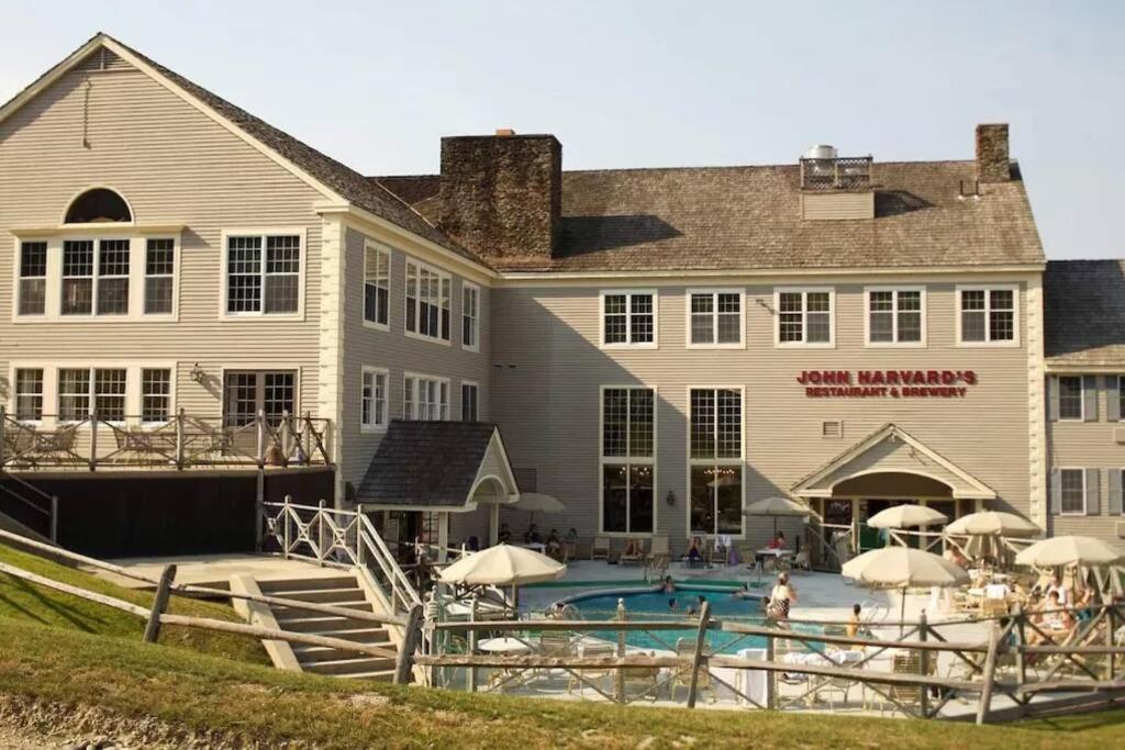Deluxe Ski On Off 1Br Suite Sleeps 4 On Jiminy Mtn Hancock Exterior photo