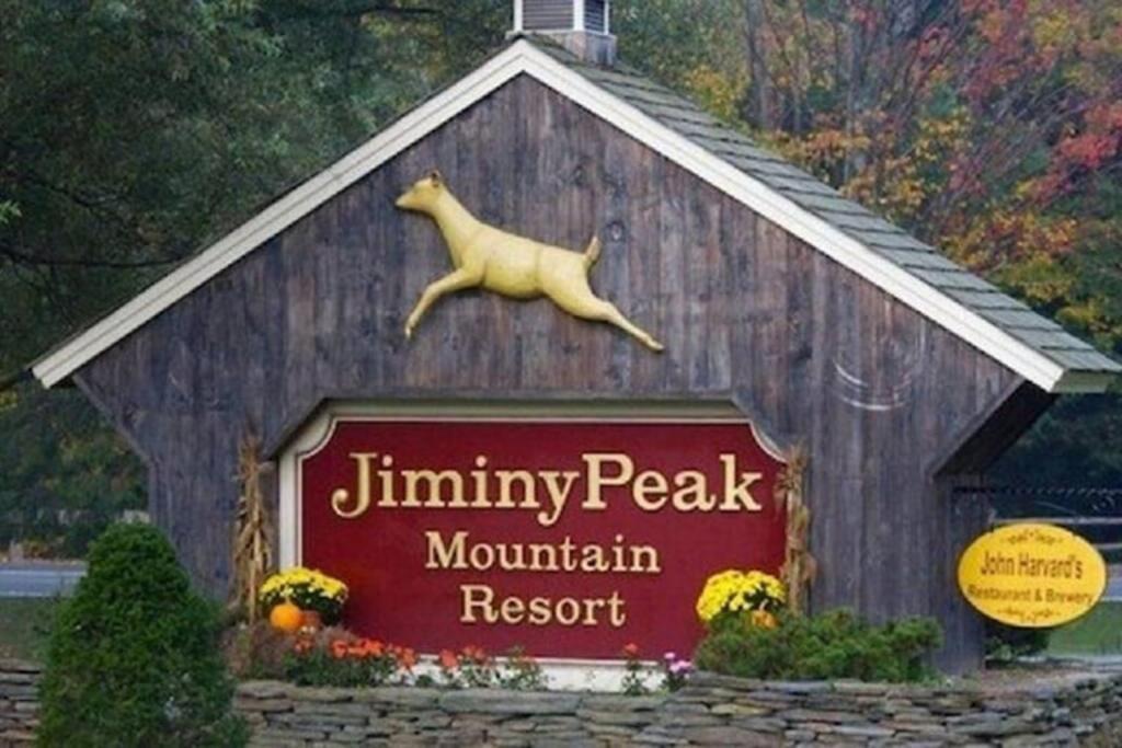 Deluxe Ski On Off 1Br Suite Sleeps 4 On Jiminy Mtn Hancock Exterior photo